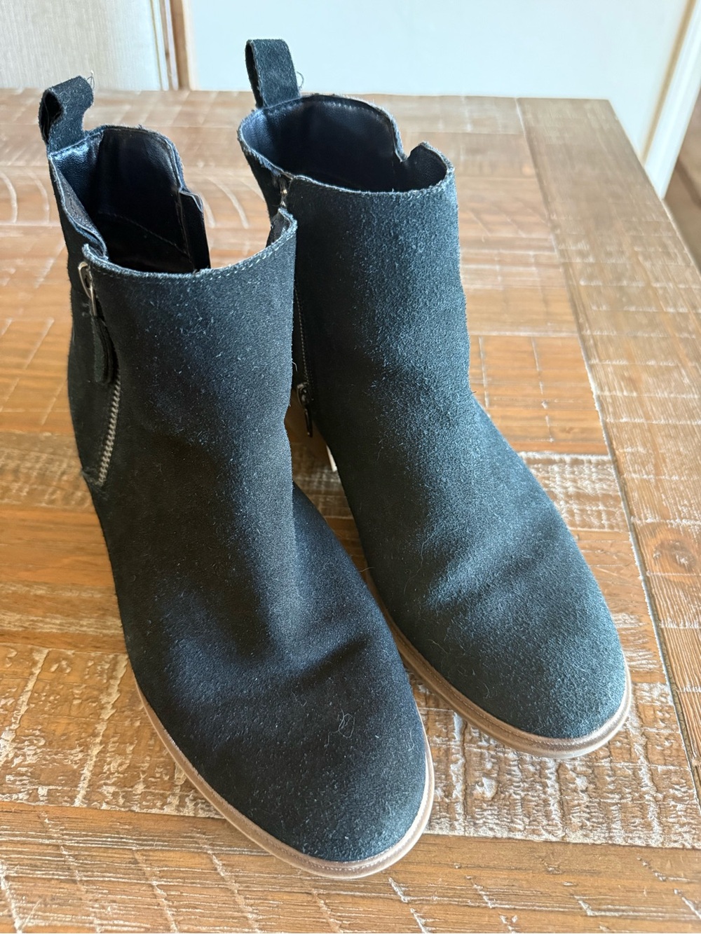 Kensie Garry Black Suede Ankle Boots Side Zip Booties Size 8